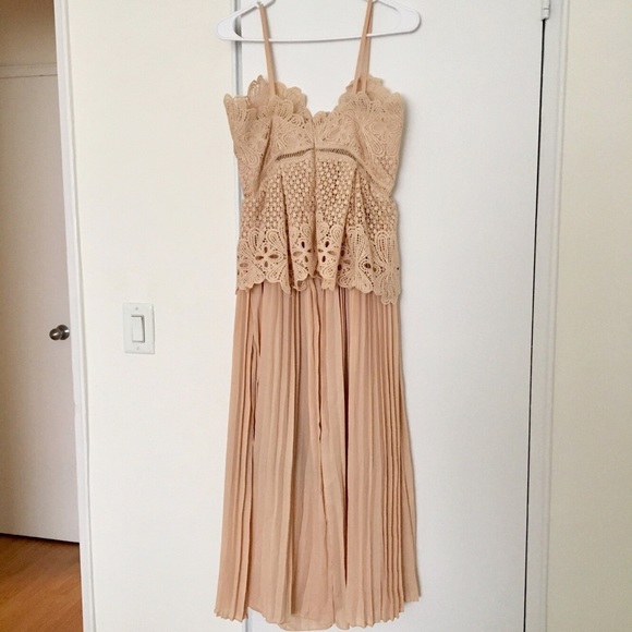 Self portrait style peplum pleated cream dress - Picture 3 of 8